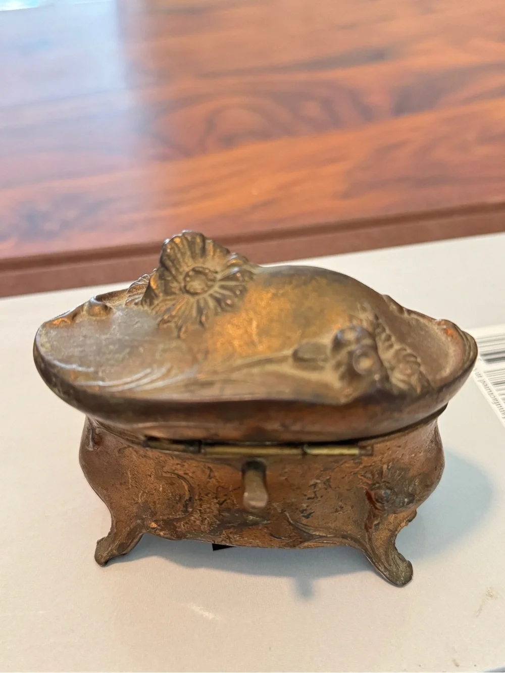 Vintage 1960S Metal Gilded Trinket Box antique jewelry casket